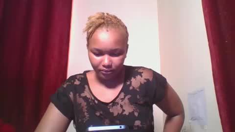 Snapshot of browny_candyz chatting on December 2024 09:14:02 AM Tracy online show from December 2024 09:14:02 AM