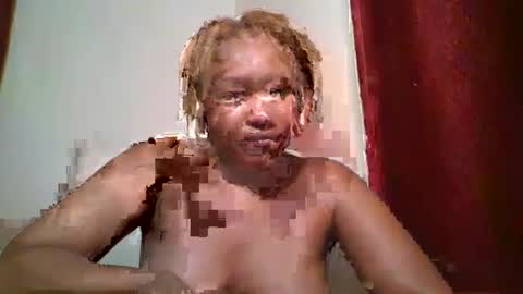 Snapshot of browny_candyz chatting on December 2024 07:20:01 PM Tracy online show from December 2024 07:20:01 PM
