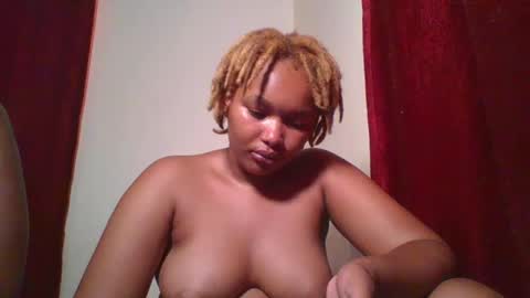 Snapshot of browny_candyz chatting on December 2024 12:24:01 PM Tracy online show from December 2024 12:24:01 PM