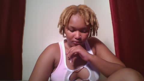 Snapshot of browny_candyz chatting on December 2024 04:08:02 PM Tracy online show from December 2024 04:08:02 PM