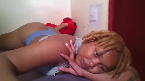 Snapshot of browny_candyz chatting on December 2024 12:42:01 PM Tracy online show from December 2024 12:42:01 PM