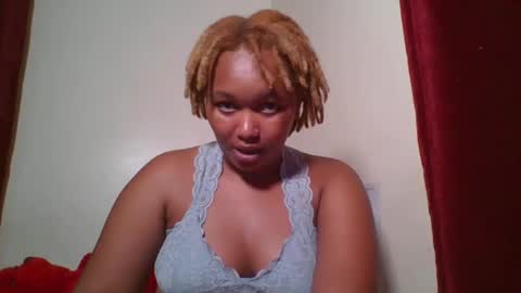 Snapshot of browny_candyz chatting on December 2024 03:53:02 PM Tracy online show from December 2024 03:53:02 PM