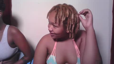 Snapshot of browny_candyz chatting on January 2025 11:37:02 AM Tracy online show from January 2025 11:37:02 AM