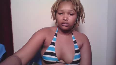 Snapshot of browny_candyz chatting on January 2025 12:01:01 AM Tracy online show from January 2025 12:01:01 AM