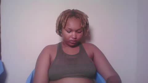 Snapshot of browny_candyz chatting on January 2025 07:00:01 PM Tracy online show from January 2025 07:00:01 PM