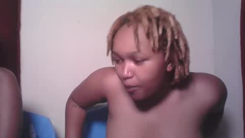 Snapshot of browny_candyz chatting on January 2025 12:18:01 PM Tracy online show from January 2025 12:18:01 PM