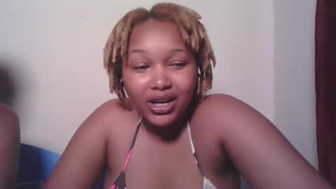 Snapshot of browny_candyz chatting on February 2025 07:20:01 AM Tracy online show from February 2025 07:20:01 AM