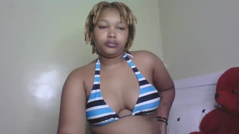 Snapshot of browny_candyz chatting on February 2025 06:30:02 AM Tracy online show from February 2025 06:30:02 AM