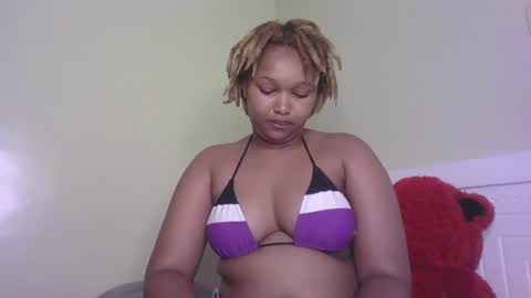 Snapshot of browny_candyz chatting on February 2025 09:56:01 AM Tracy online show from February 2025 09:56:01 AM