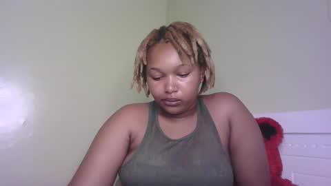 Snapshot of browny_candyz chatting on February 2025 02:21:01 PM Tracy online show from February 2025 02:21:01 PM