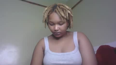 Snapshot of browny_candyz chatting on February 2025 10:07:02 AM Tracy online show from February 2025 10:07:02 AM