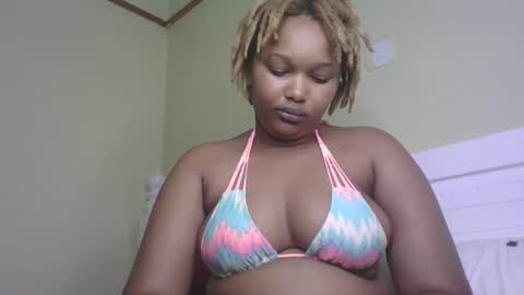 Snapshot of browny_candyz chatting on February 2025 05:54:02 AM Tracy online show from February 2025 05:54:02 AM