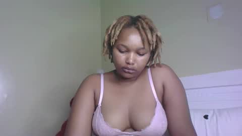 Snapshot of browny_candyz chatting on February 2025 02:54:02 PM Tracy online show from February 2025 02:54:02 PM