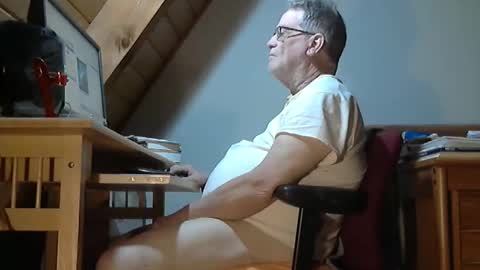 brubar online show from April 2026 04:30:02 AM