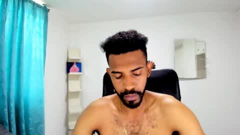 bruce_1111 online show from October 2025 07:12:02 PM