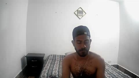 bruce_1111 online show from January 2026 07:18:01 PM