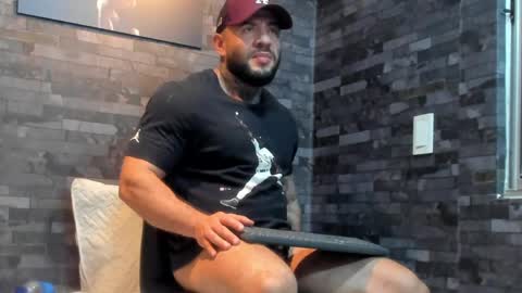 brucedallas online show from May 2026 02:41:01 AM
