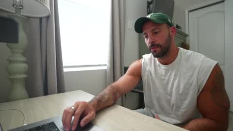 onlyfans BRUCESTRYKER online show from November 2025 07:03:01 PM