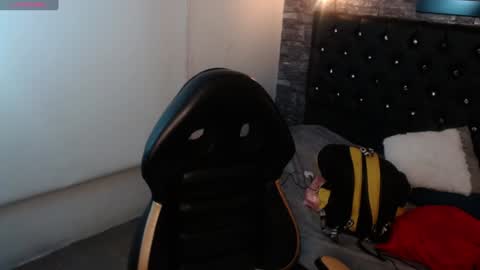 Snapshot of bruja_scarlata chatting on December 2024 11:22:01 AM Bruja SCarlata online show from December 2024 11:22:01 AM