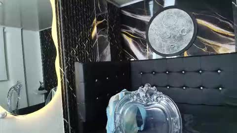 Snapshot of bruja_scarlata chatting on September 2025 10:07:01 AM Bruja SCarlata online show from September 2025 10:07:01 AM