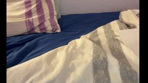 Snapshot of brujo_4 chatting on October 2025 01:52:02 PM Brujo 4 online show from October 2025 01:52:02 PM