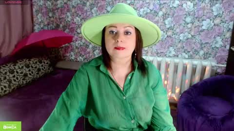 Julia online show from April 2026 09:13:01 PM