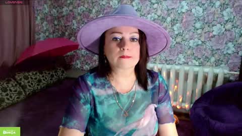 Snapshot of brunette7786 chatting on June 2026 10:03:02 PM Julia online show from June 2026 10:03:02 PM
