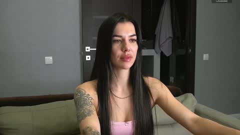 Snapshot of brunette_from_the_moon chatting on January 2025 11:55:01 PM Alice online show from January 2025 11:55:01 PM