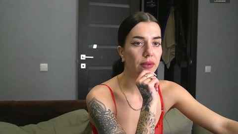 Snapshot of brunette_from_the_moon chatting on February 2025 09:15:02 PM Alice online show from February 2025 09:15:02 PM