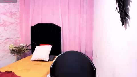 Snapshot of brunette_sasha chatting on September 2025 12:22:02 AM Sasha Brunette online show from September 2025 12:22:02 AM