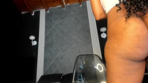 Snapshot of brunettesexyy0 chatting on December 2024 03:03:01 PM brunette online show from December 2024 03:03:01 PM