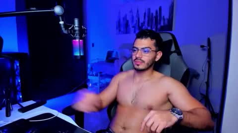 Bruno online show from December 2025 06:33:02 AM