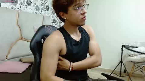 bruno_tay1 online show from February 2026 12:00:01 PM