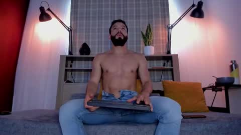 Andres Suarez online show from January 2026 03:47:01 PM