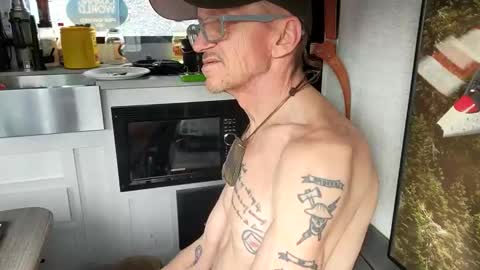 Steve... aka SkinnieDippin aka TimberTramp online show from February 2025 06:08:02 PM