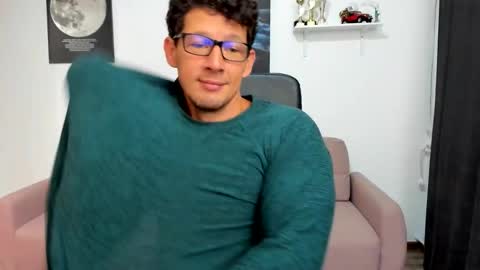 Snapshot of brutusk1 chatting on October 2025 03:58:01 AM Brutus K online show from October 2025 03:58:01 AM