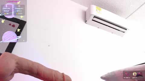 Snapshot of bryananders chatting on October 2025 06:38:02 PM Becky Anders online show from October 2025 06:38:02 PM