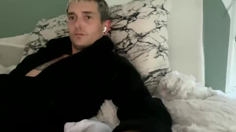 Snapshot of bryjybxxx chatting on November 2025 01:11:02 PM bryjybxxx online show from November 2025 01:11:02 PM