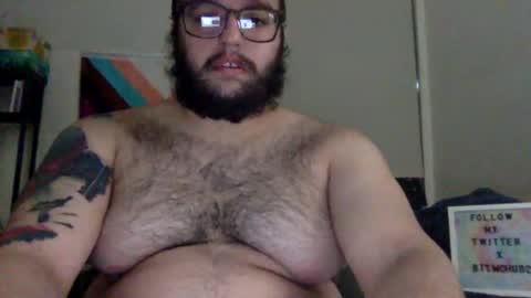 Snapshot of bttmchub98 chatting on January 2025 05:22:02 PM bttmchub98 online show from January 2025 05:22:02 PM