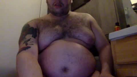 Snapshot of bttmchub98 chatting on January 2025 10:28:02 PM bttmchub98 online show from January 2025 10:28:02 PM