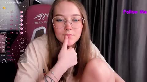 Snapshot of bubble_bunny chatting on February 2026 12:08:01 AM Ruby online show from February 2026 12:08:01 AM