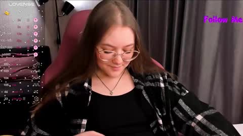 Snapshot of bubble_bunny chatting on March 2026 11:52:02 PM Ruby online show from March 2026 11:52:02 PM