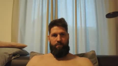 Snapshot of bubblebee1982 chatting on December 2024 02:44:01 PM bubblebee1982 online show from December 2024 02:44:01 PM