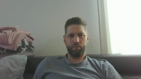 Snapshot of bubblebee1982 chatting on September 2025 01:22:01 PM bubblebee1982 online show from September 2025 01:22:01 PM