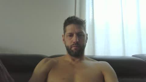 Snapshot of bubblebee1982 chatting on September 2025 06:57:02 AM bubblebee1982 online show from September 2025 06:57:02 AM