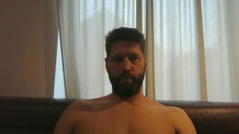 Snapshot of bubblebee1982 chatting on October 2025 07:04:02 AM bubblebee1982 online show from October 2025 07:04:02 AM