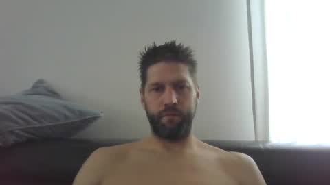 Snapshot of bubblebee1982 chatting on October 2025 09:41:02 AM bubblebee1982 online show from October 2025 09:41:02 AM