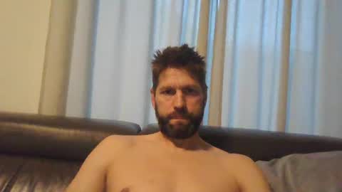 Snapshot of bubblebee1982 chatting on October 2025 04:18:01 PM bubblebee1982 online show from October 2025 04:18:01 PM