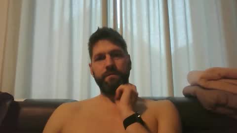 Snapshot of bubblebee1982 chatting on November 2025 01:22:01 PM bubblebee1982 online show from November 2025 01:22:01 PM