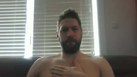 Snapshot of bubblebee1982 chatting on February 2026 08:01:02 AM bubblebee1982 online show from February 2026 08:01:02 AM